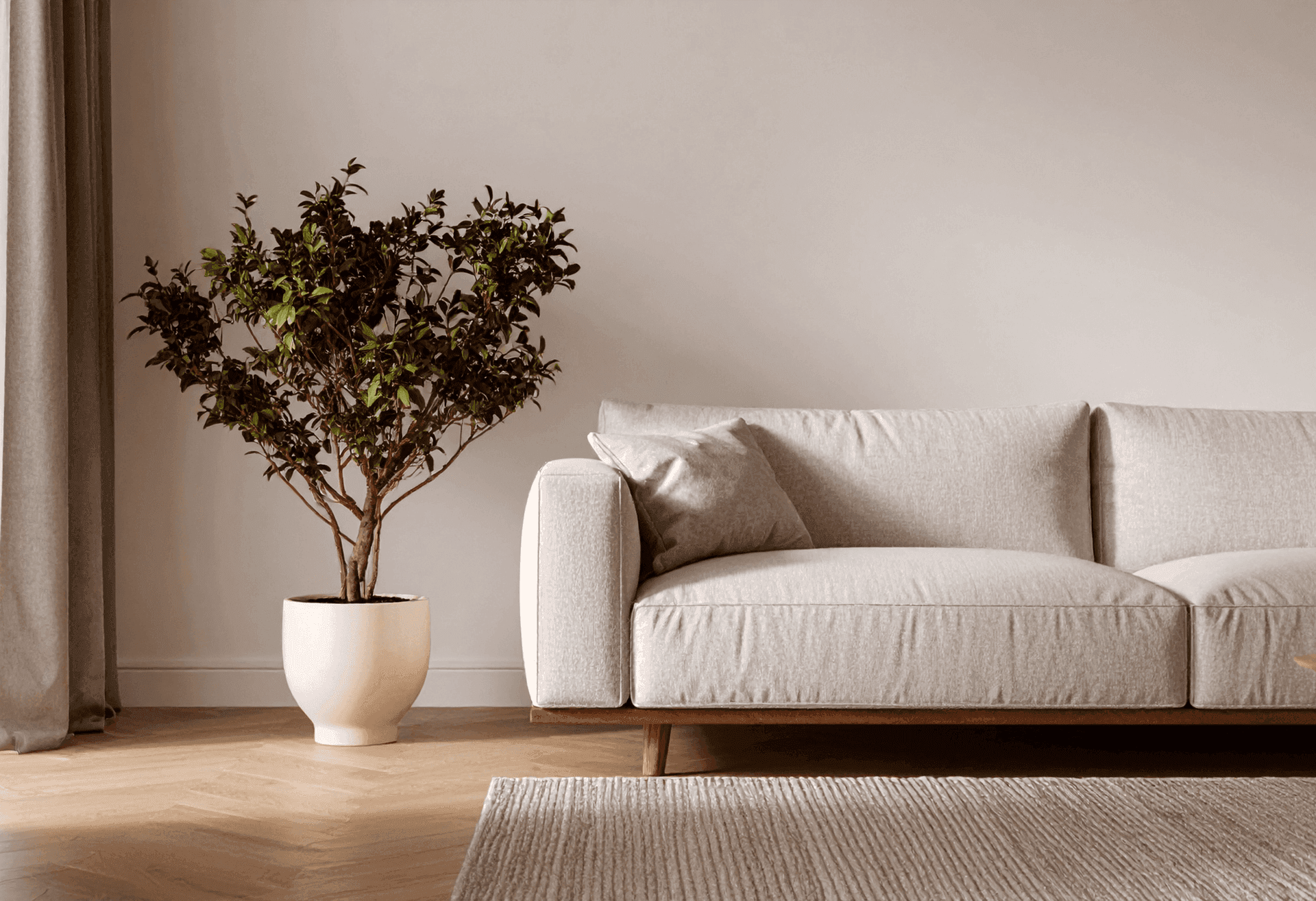 Elegant accent chair